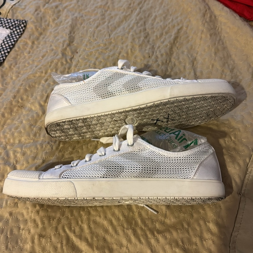 Dr. Scholl's White Mesh Sneakers - Picture 5 of 9